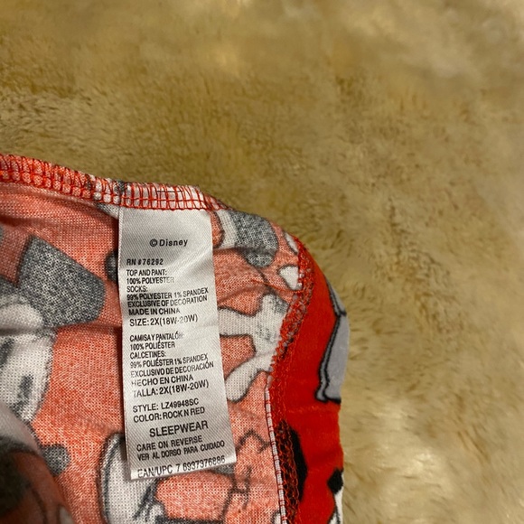 Disney woman’s sleepwear pajama - Picture 9 of 9